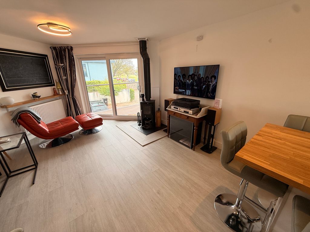 Property photo 3 of 46