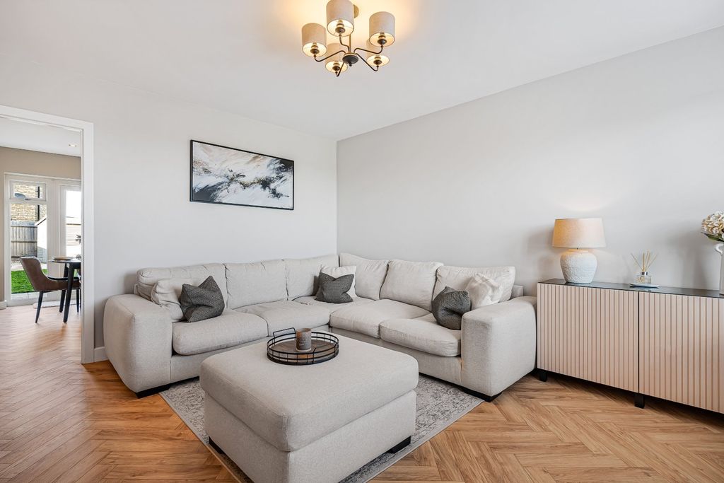 Property photo 3 of 19 Picture No. 13