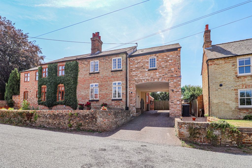 Property photo 1 of 25 5339181