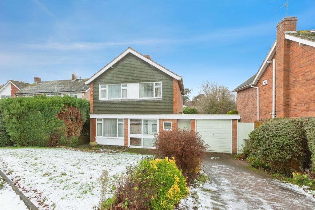 Property photo 1 of 17