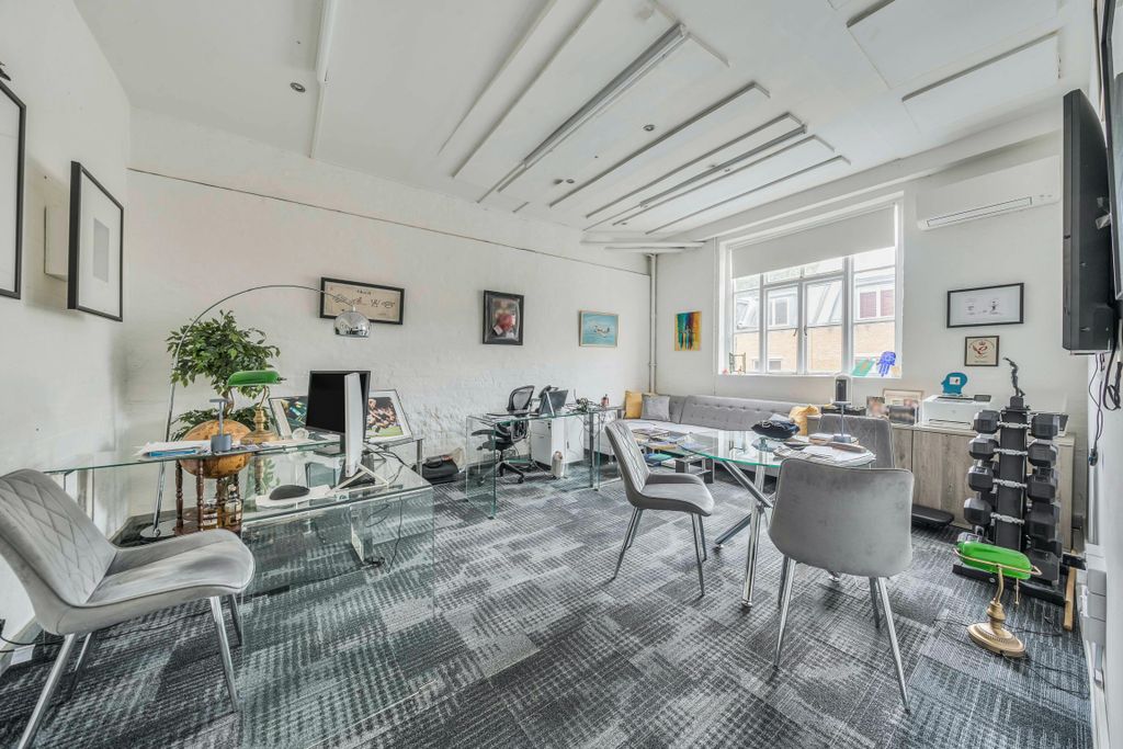 Property photo 3 of 8 1342648168A5E0Dbc6348.Jpg