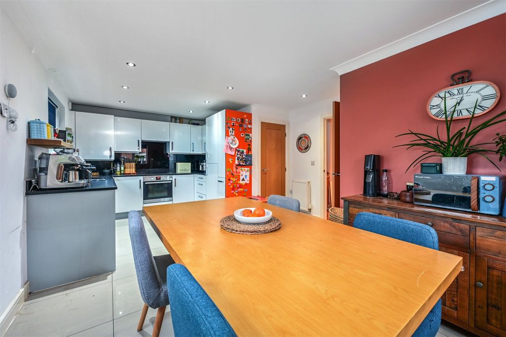 Property photo 3 of 15 Picture No. 13