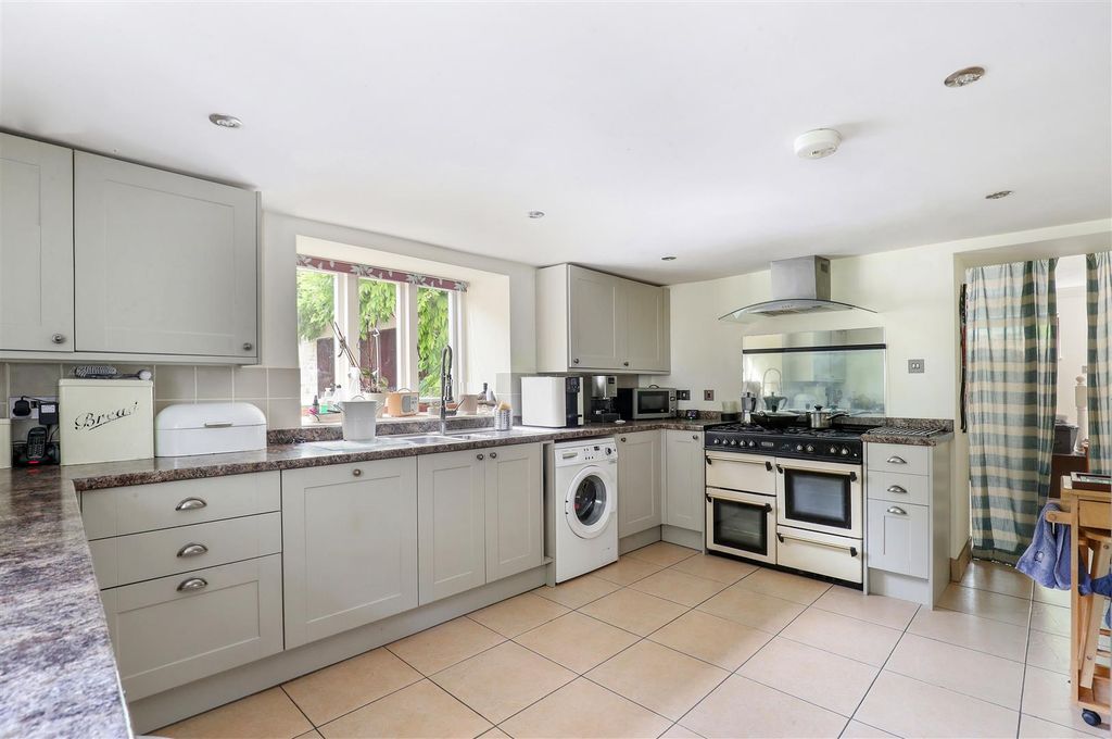 Property photo 2 of 30 Sketch_Ph47_6024014.Jpg