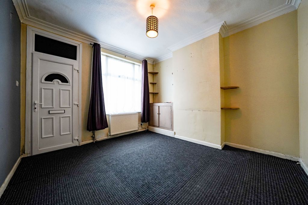 Property photo 2 of 18 Dsc00897