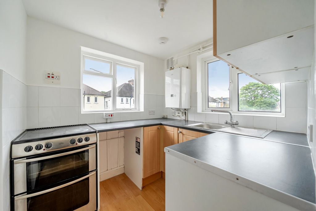 Property photo 3 of 13 Kitchen