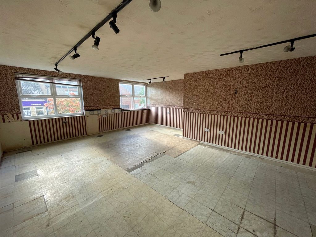 Property photo 2 of 3 Picture No. 04