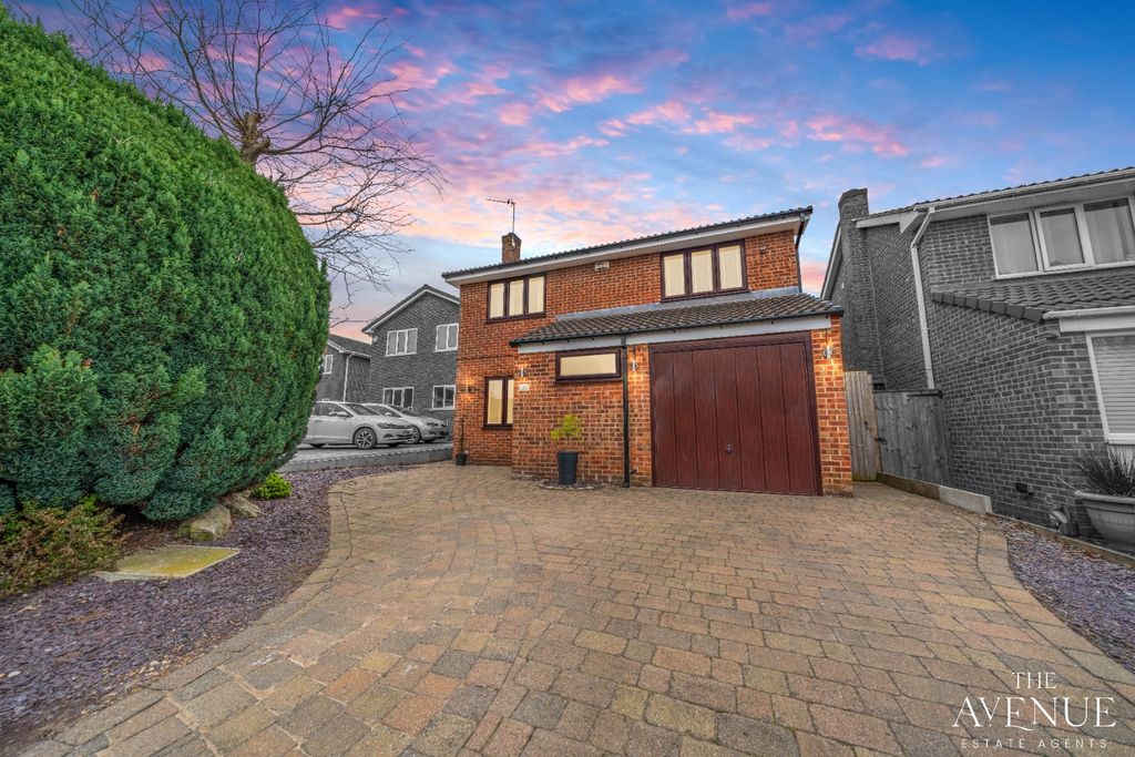 Property photo 1 of 46 5051362