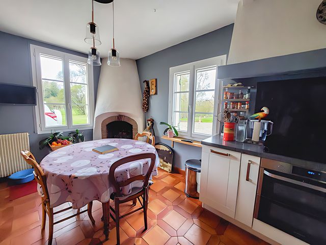 Property photo 3 of 27