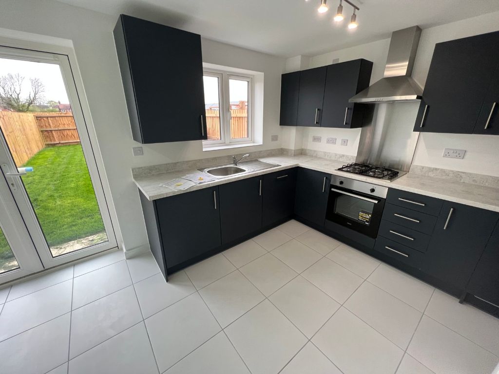 Property photo 2 of 12 2346914