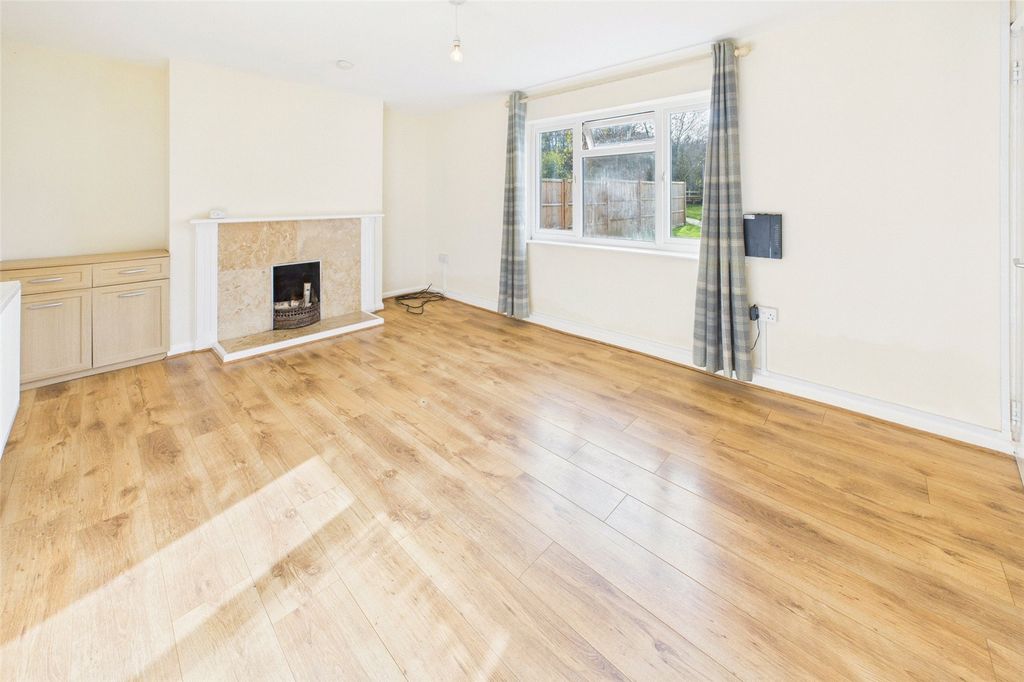 Property photo 2 of 19 Picture No. 10