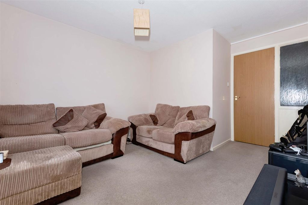 Property photo 3 of 9 Friar Walk.Jpg