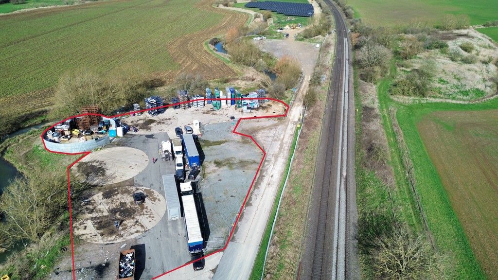 Property photo 3 of 3 Photo 4