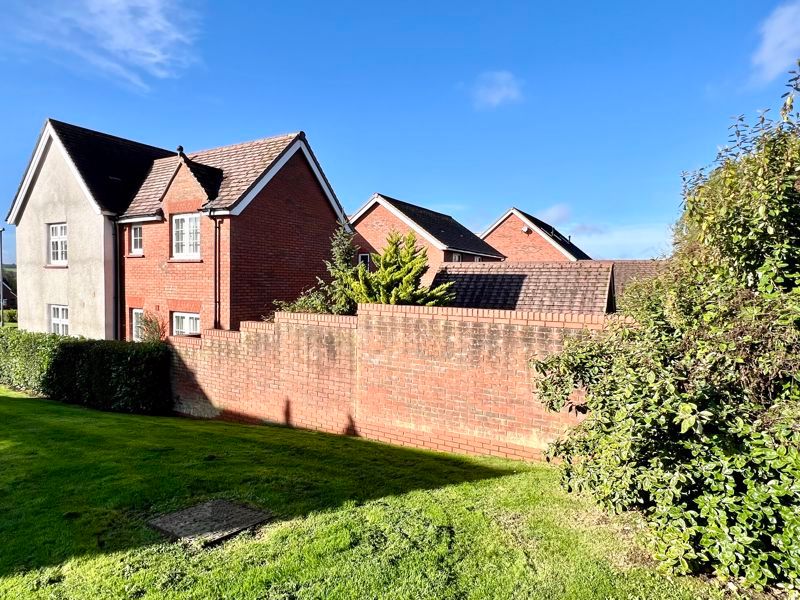 Property photo 2 of 19 Side View