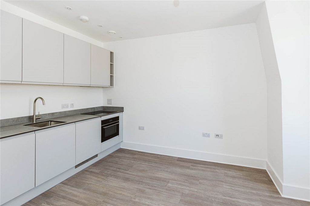 Property photo 3 of 11 Picture No. 02