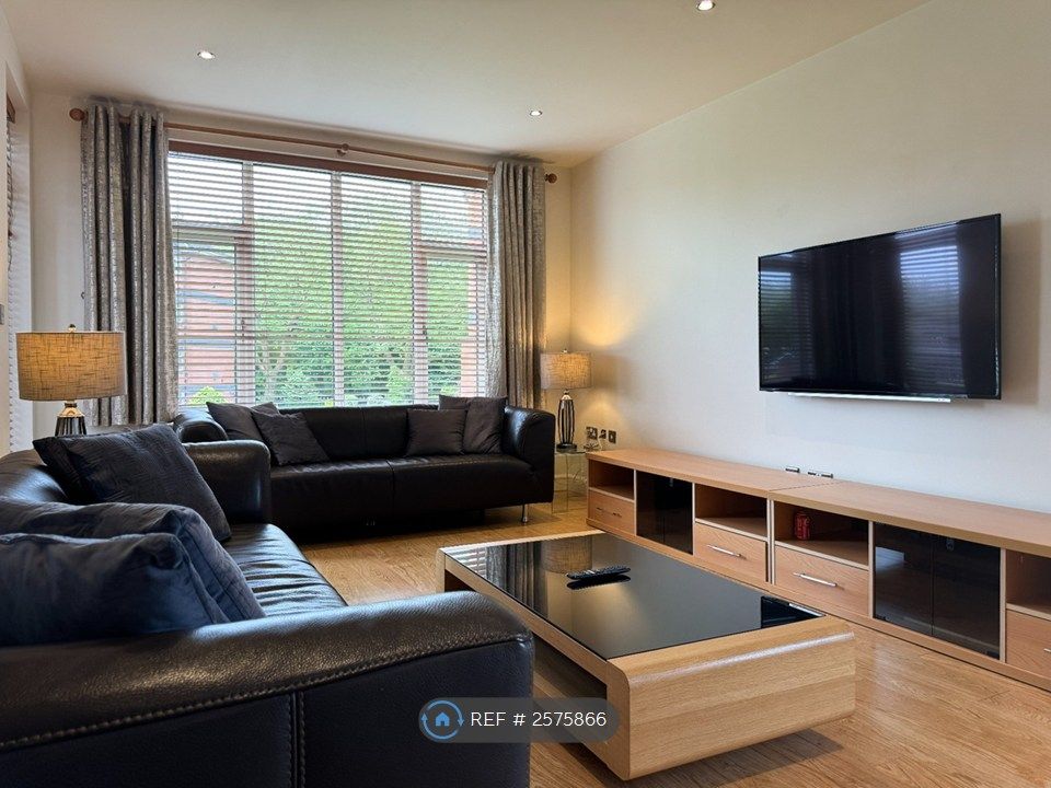 Property photo 1 of 10 Lounge