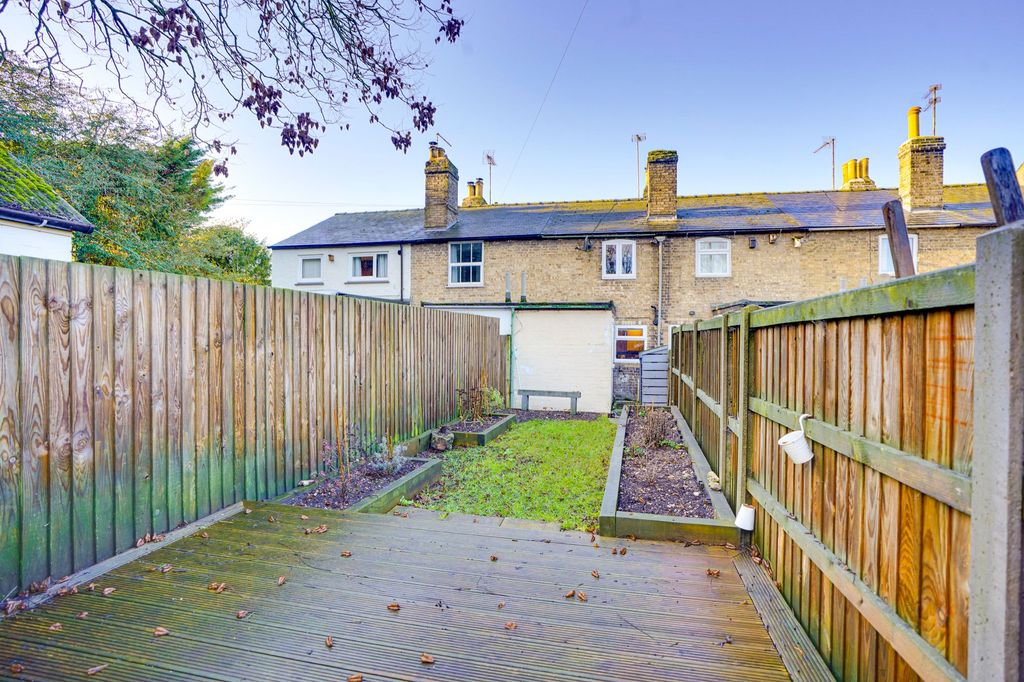 Property photo 3 of 11