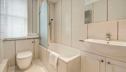Property photo 3 of 9 Bathroom