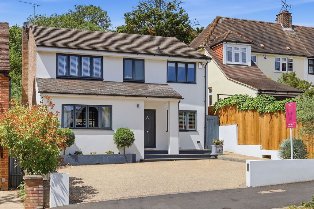 Property photo 1 of 37