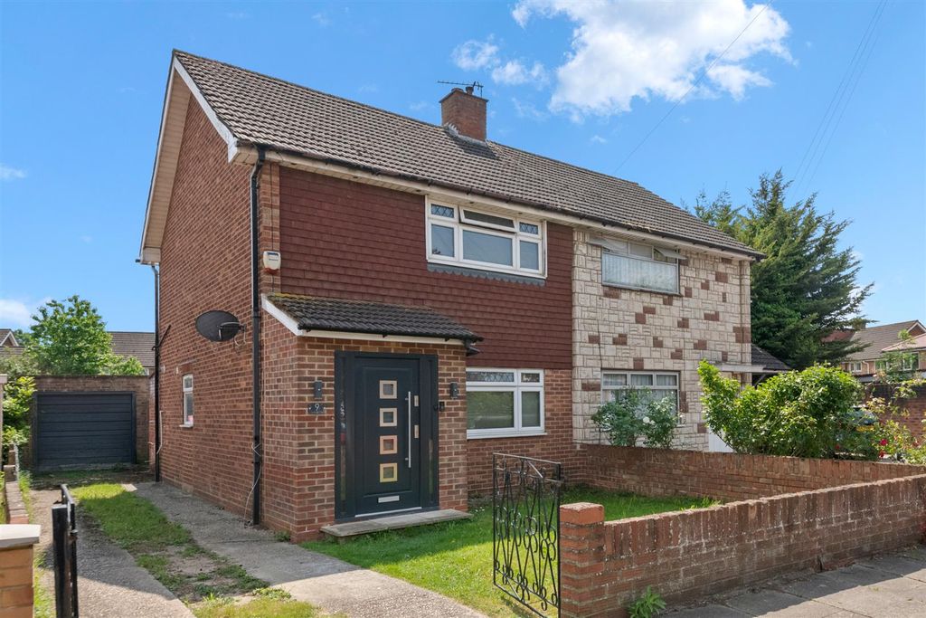 Property photo 1 of 11