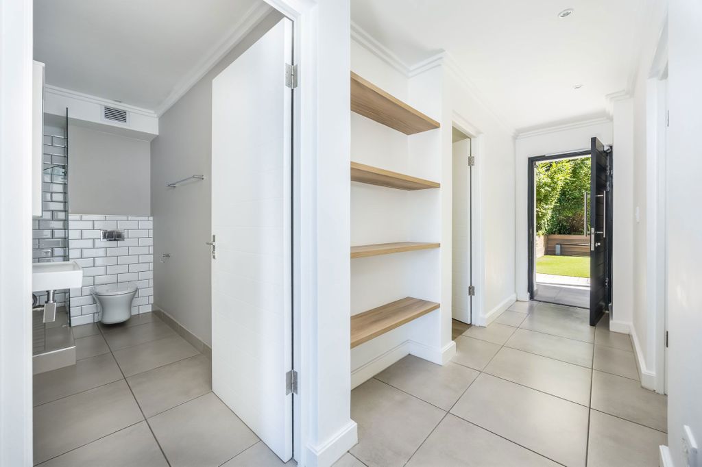Property photo 3 of 19 Dbv1742361