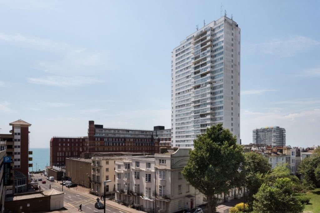 Property photo 2 of 9 3365983