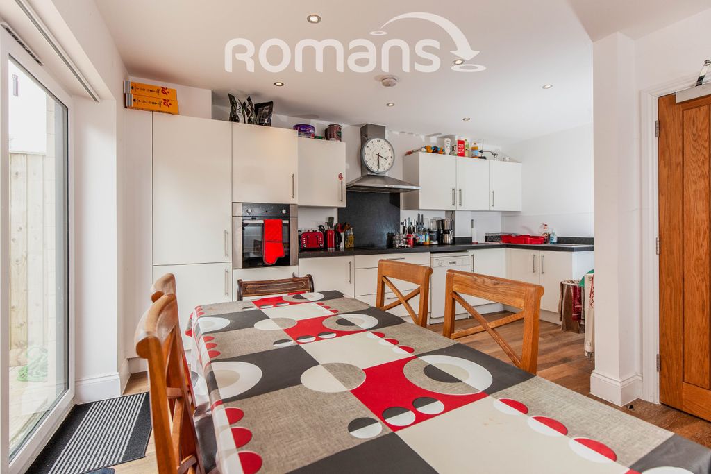 Property photo 2 of 17 2