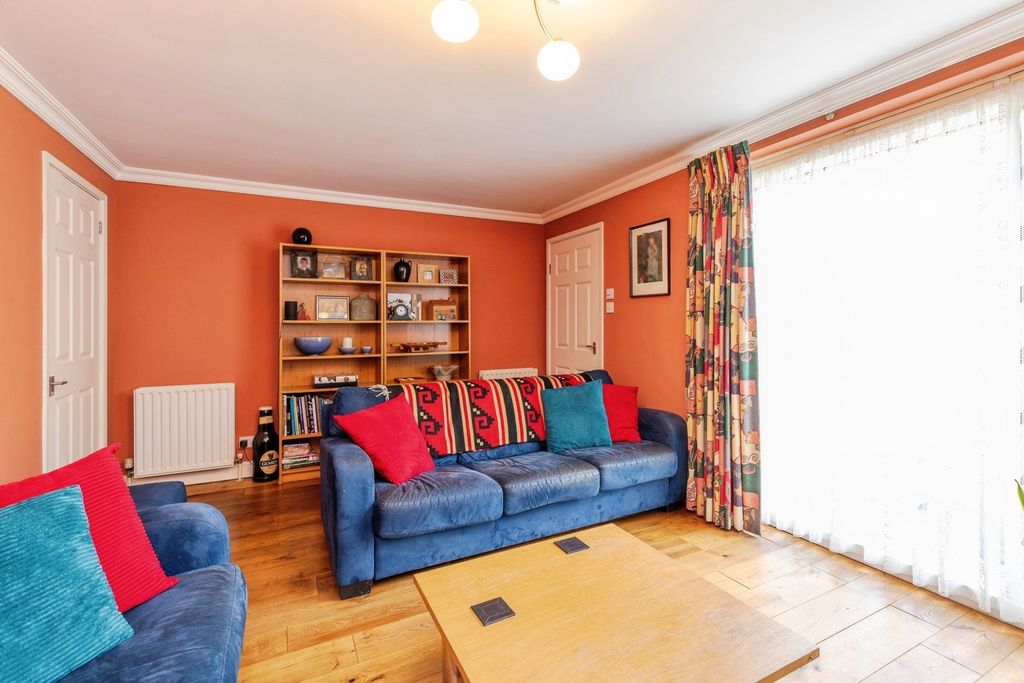 Property photo 2 of 15 Pbox-Img.Jpg