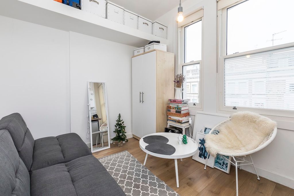 Property photo 2 of 6