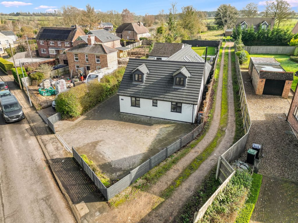 Property photo 2 of 34