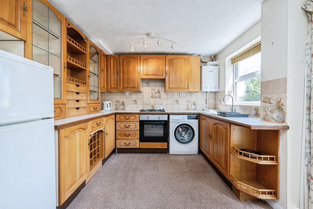 Property photo 3 of 13