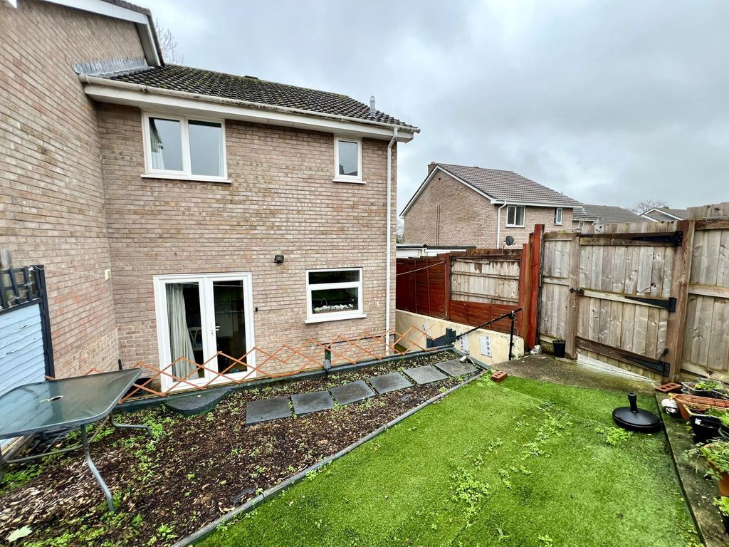 Property photo 2 of 14