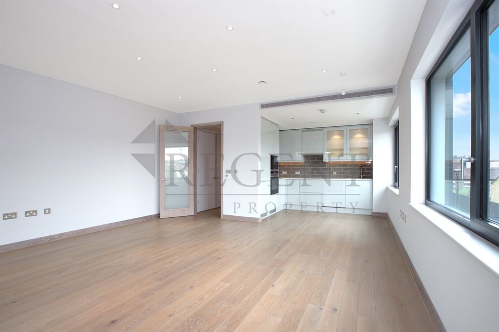 Property photo 1 of 10 Open Plan