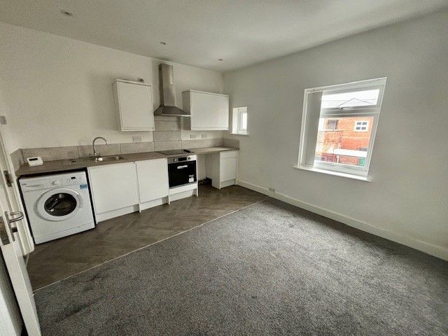 Property photo 3 of 7 Kitchen