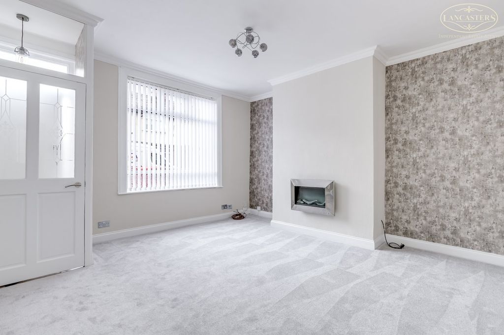 Property photo 2 of 13 Reception Room