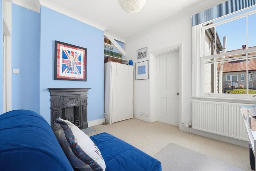 Property photo 2 of 14