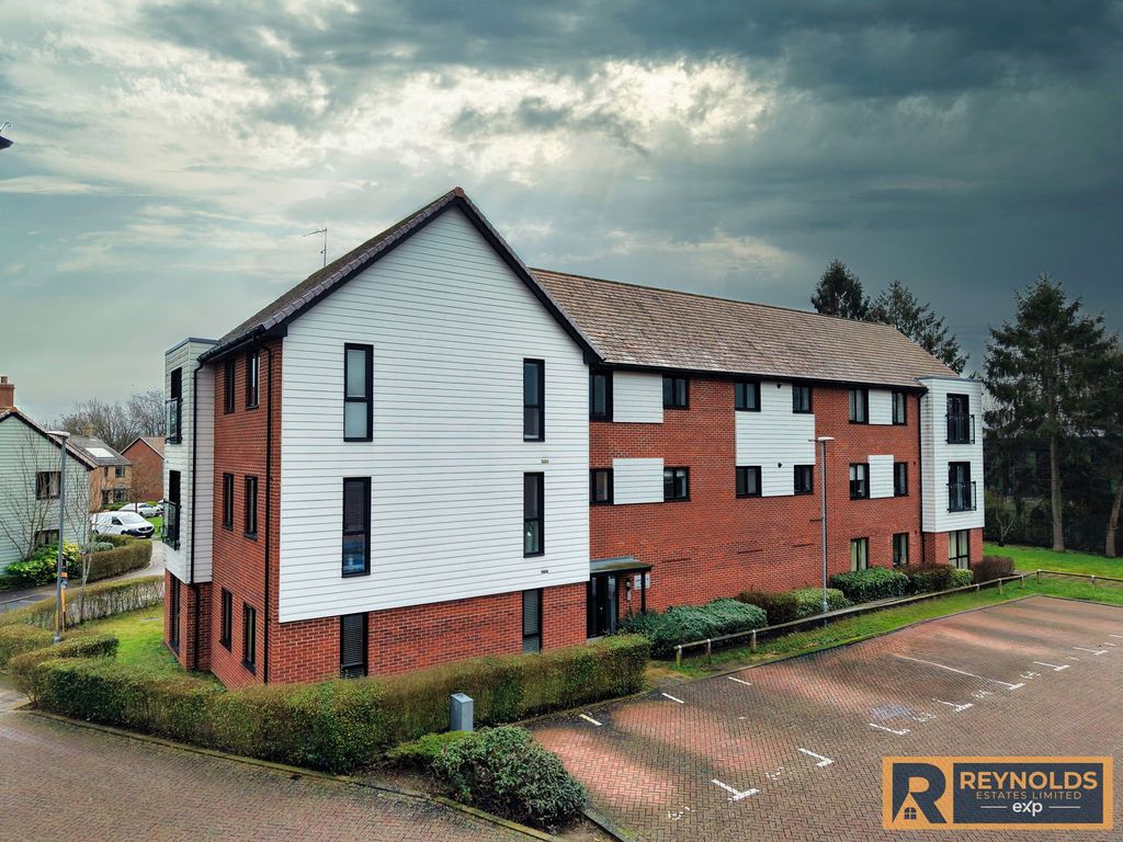 Property photo 1 of 11