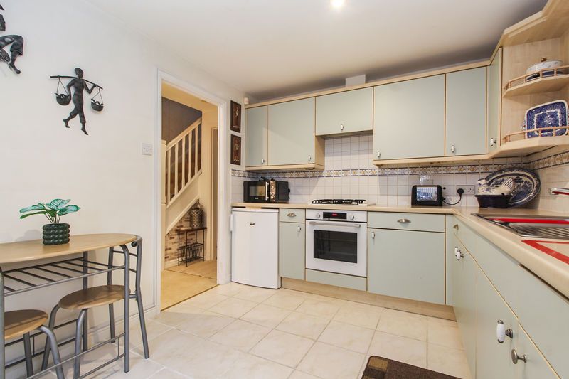 Property photo 2 of 25 Kitchen/Diner