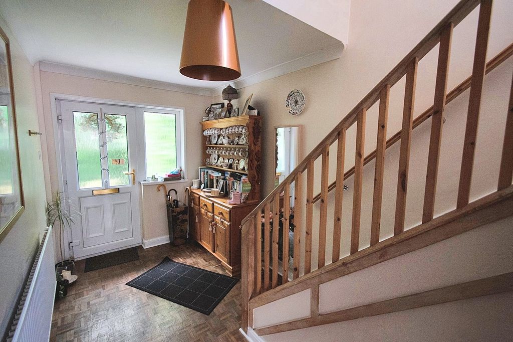 Property photo 2 of 24