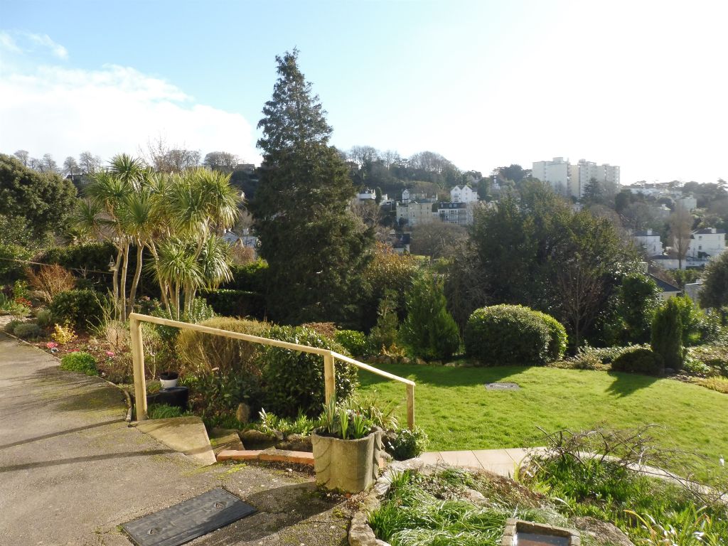Property photo 2 of 7