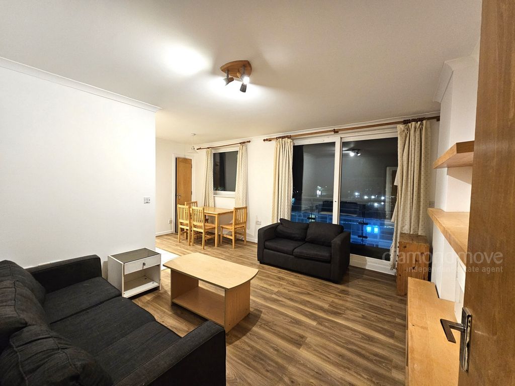 Property photo 1 of 10 Photo 10