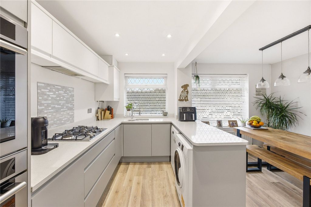 Property photo 3 of 18 Picture No. 15