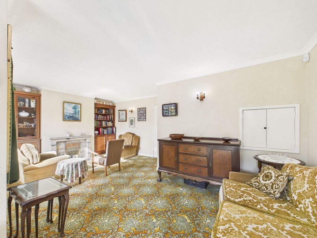 Property photo 3 of 19