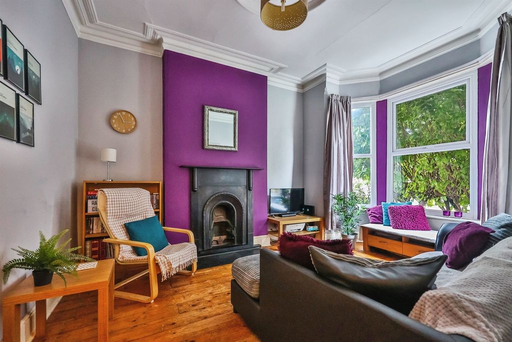 Property photo 3 of 15