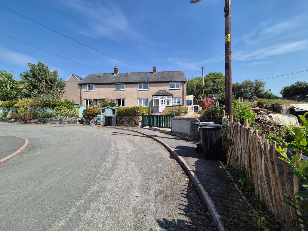 Property photo 3 of 54