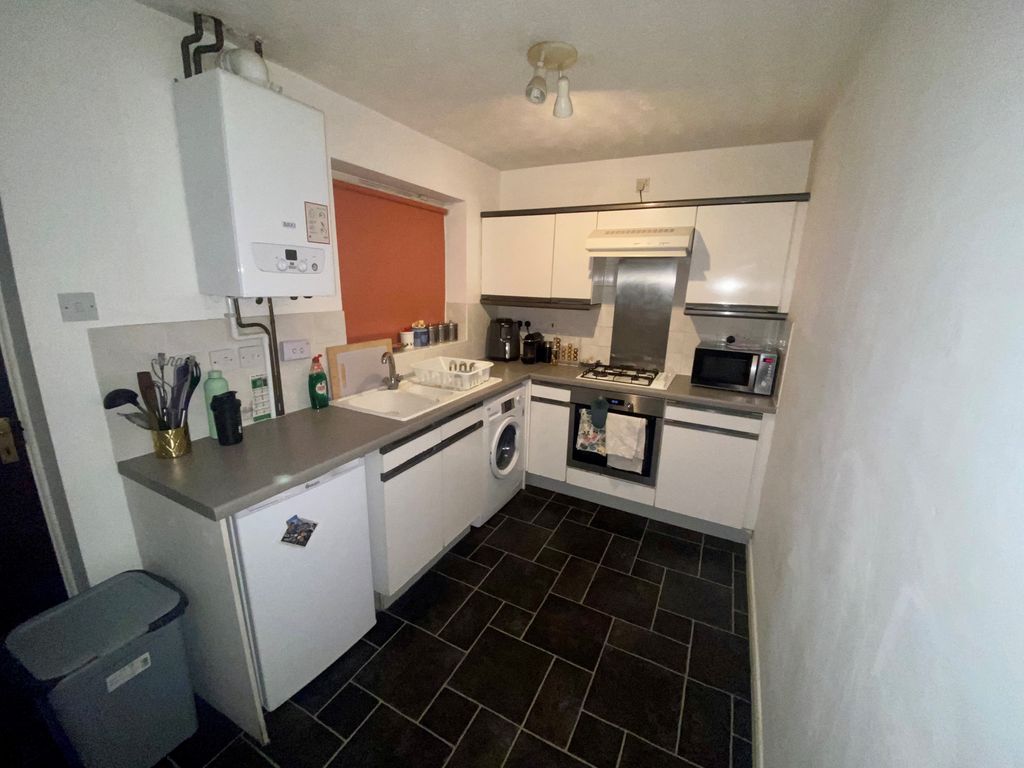 Property photo 2 of 6