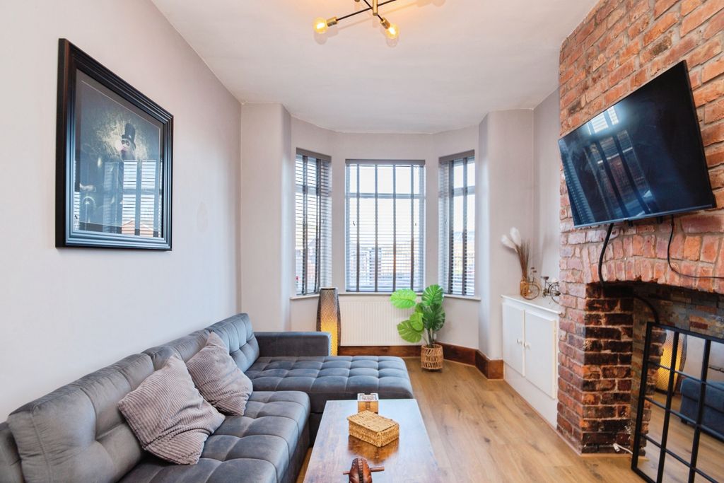 Property photo 3 of 15