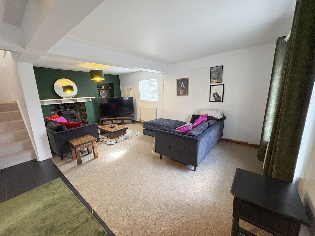 Property photo 3 of 15 Not Specified