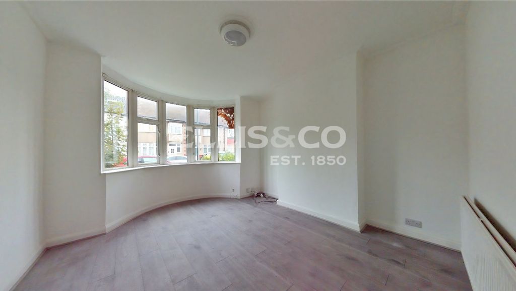 Property photo 1 of 17 Picture No. 52