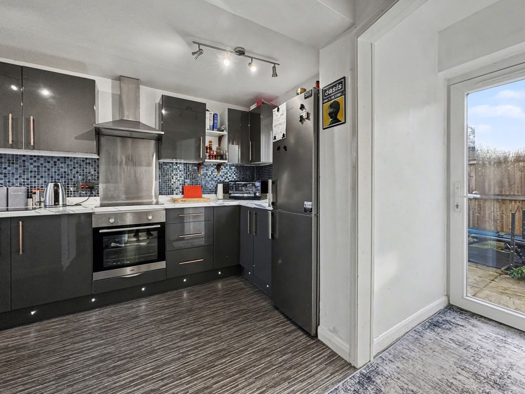 Property photo 3 of 24