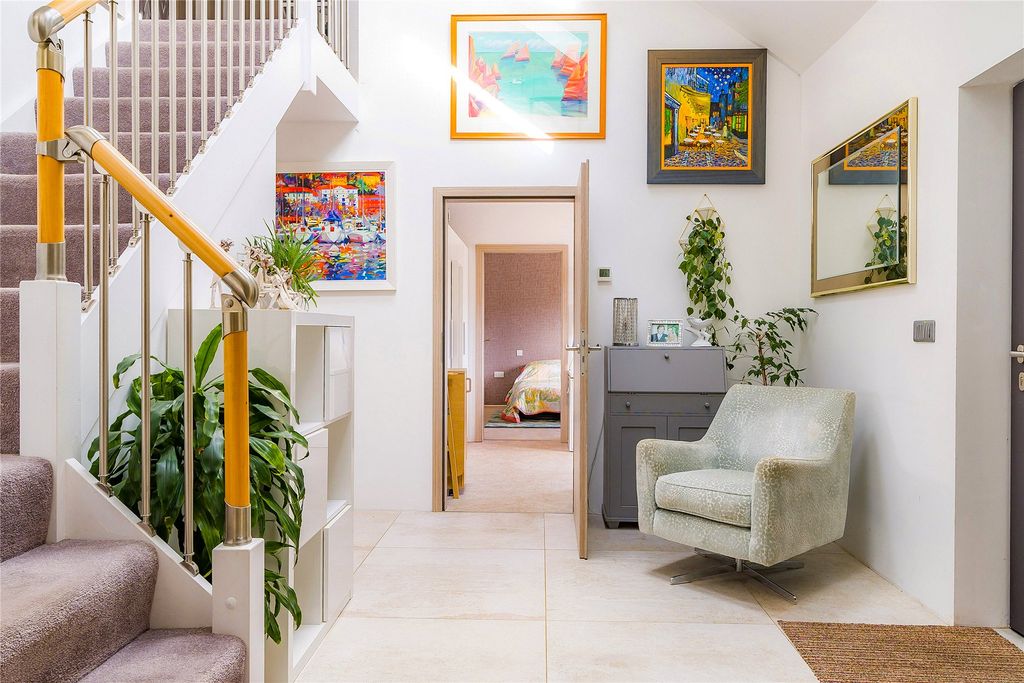 Property photo 3 of 15 Alt Hall